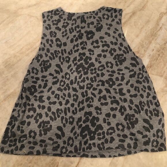 SO Girl’s Top Animal Print Size M Gray and Black - Picture 2 of 3